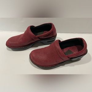 BOC Born Concept Womens 7.5 Leather Clogs